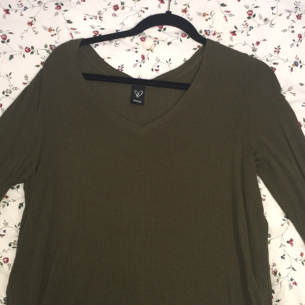 Windsor V-Neck Longsleeve